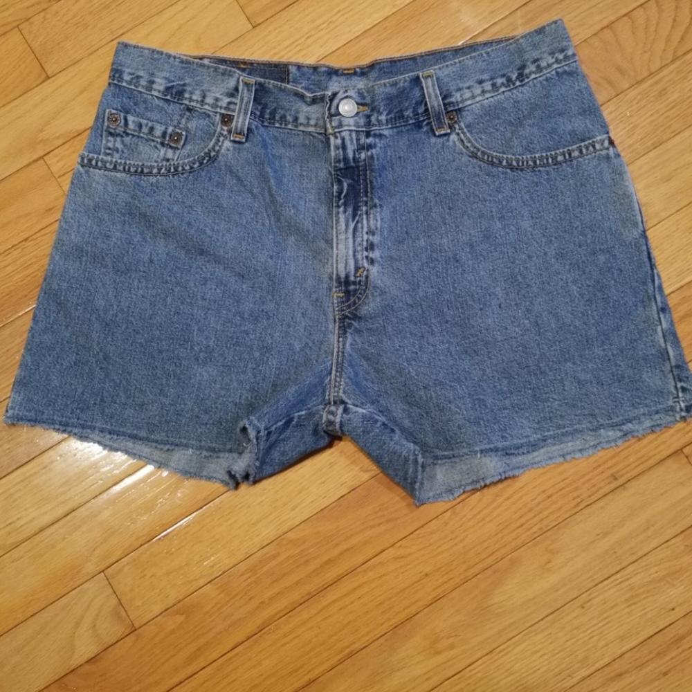 Retro 90's LEVI'S DENIM SHORTS